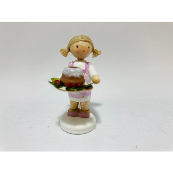 女の子とチョコレートシフォンケーキ